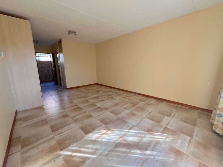 1 Bedroom Property for Sale in Montana Gauteng