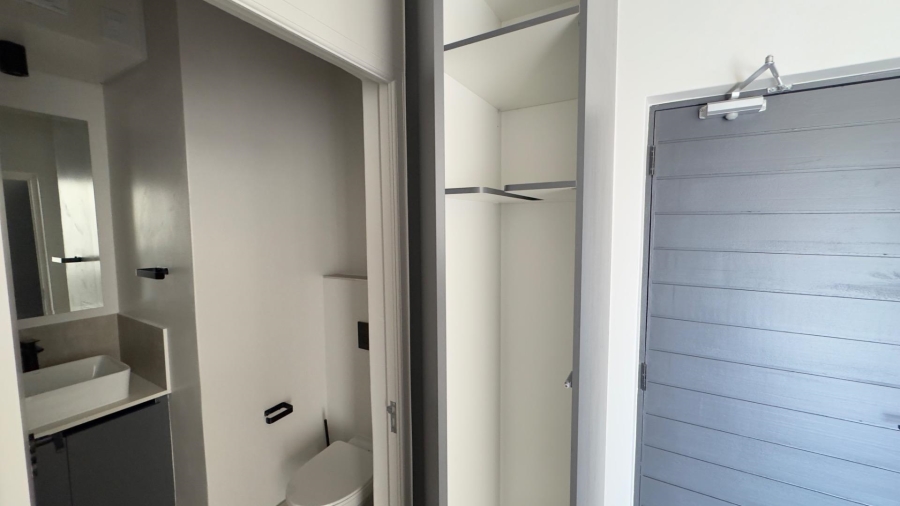 To Let 2 Bedroom Property for Rent in Waterkloof Gauteng