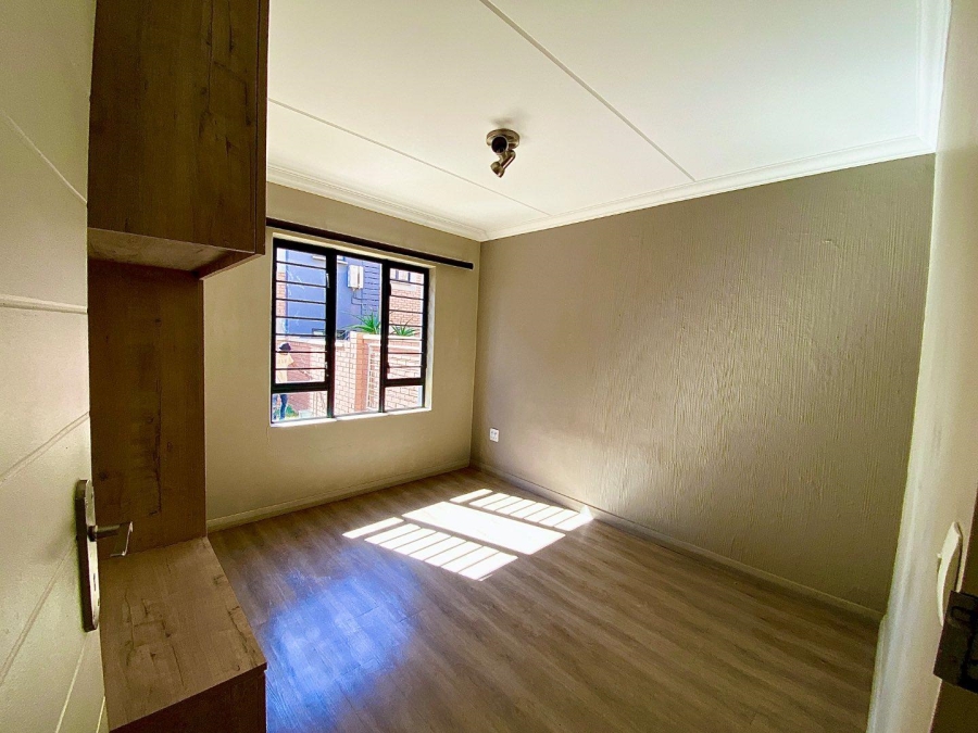 2 Bedroom Property for Sale in Montana Gauteng