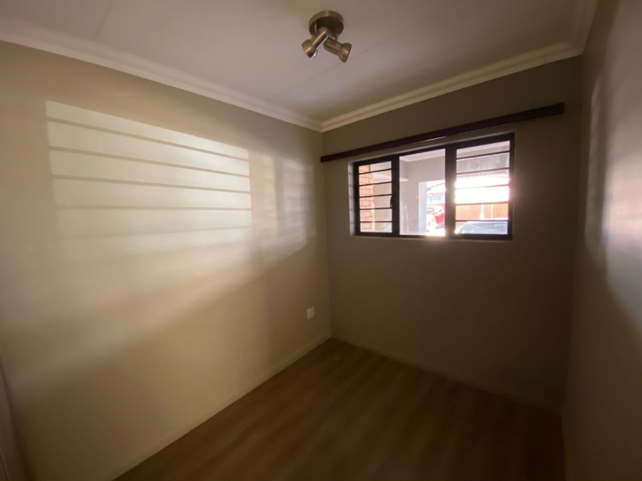 2 Bedroom Property for Sale in Montana Gauteng