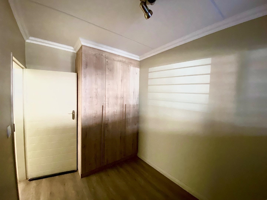 2 Bedroom Property for Sale in Montana Gauteng
