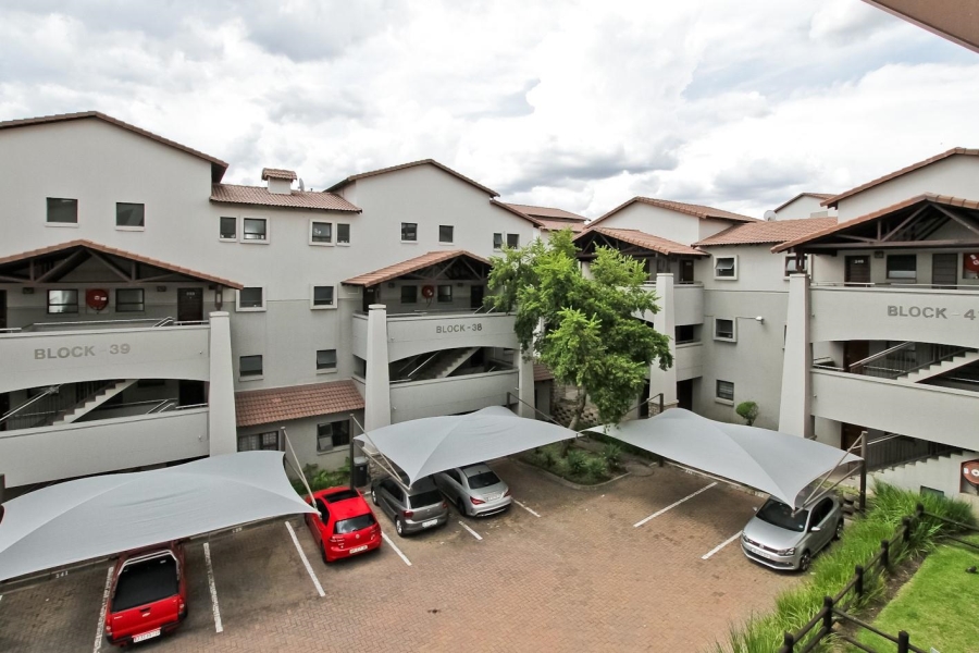 2 Bedroom Property for Sale in Sunninghill Gauteng