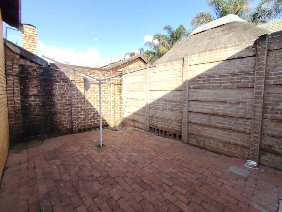2 Bedroom Property for Sale in Highveld Gauteng