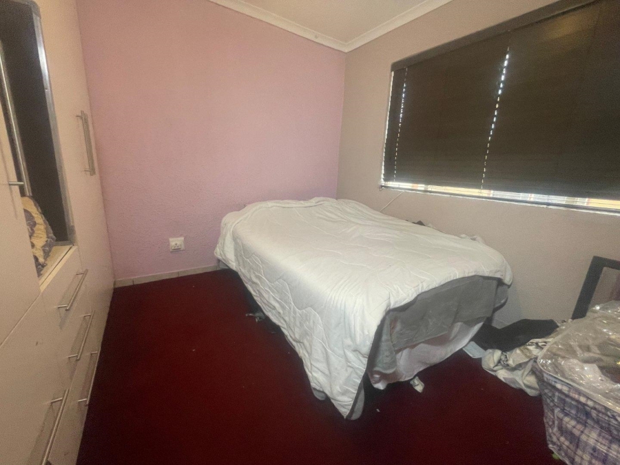 To Let 2 Bedroom Property for Rent in Birch Acres Gauteng