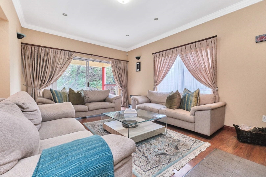 4 Bedroom Property for Sale in Little Falls Gauteng