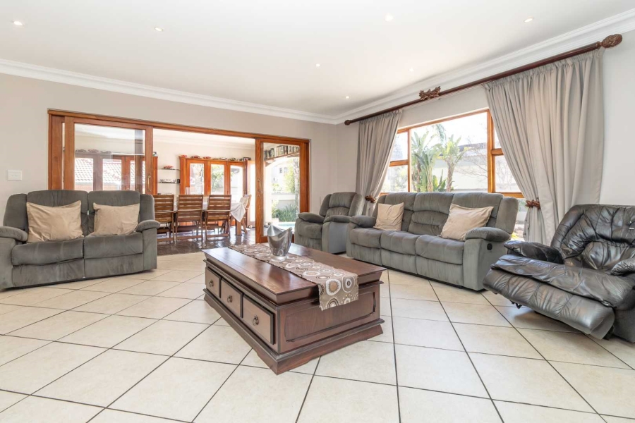 3 Bedroom Property for Sale in Ruimsig Gauteng