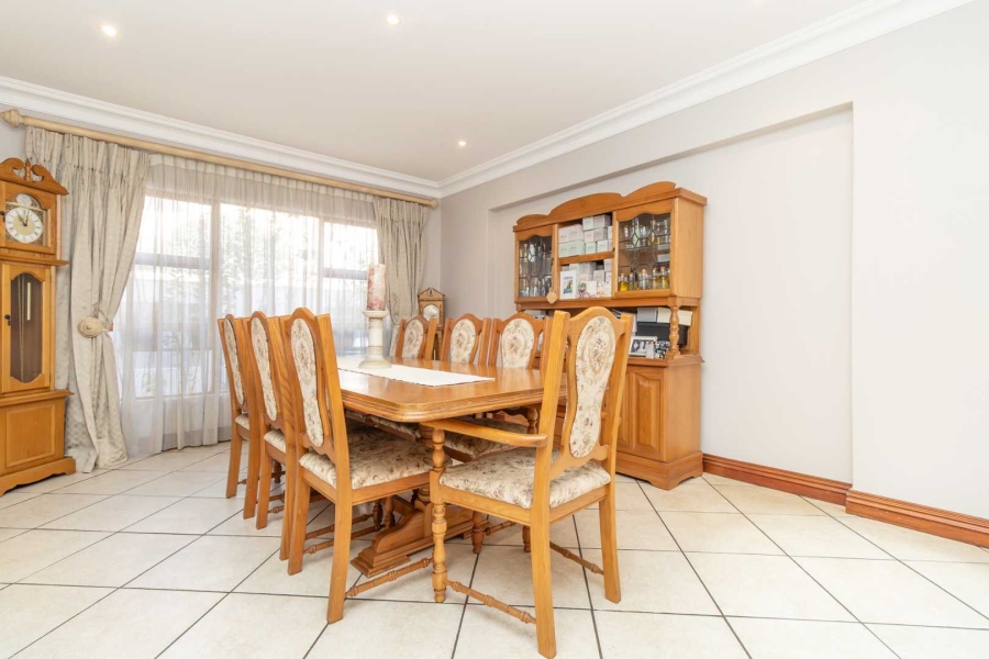 3 Bedroom Property for Sale in Ruimsig Gauteng