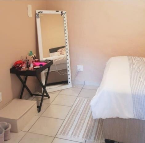 2 Bedroom Property for Sale in Melrose Gauteng