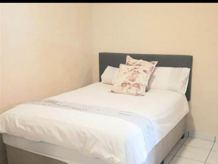 2 Bedroom Property for Sale in Melrose Gauteng