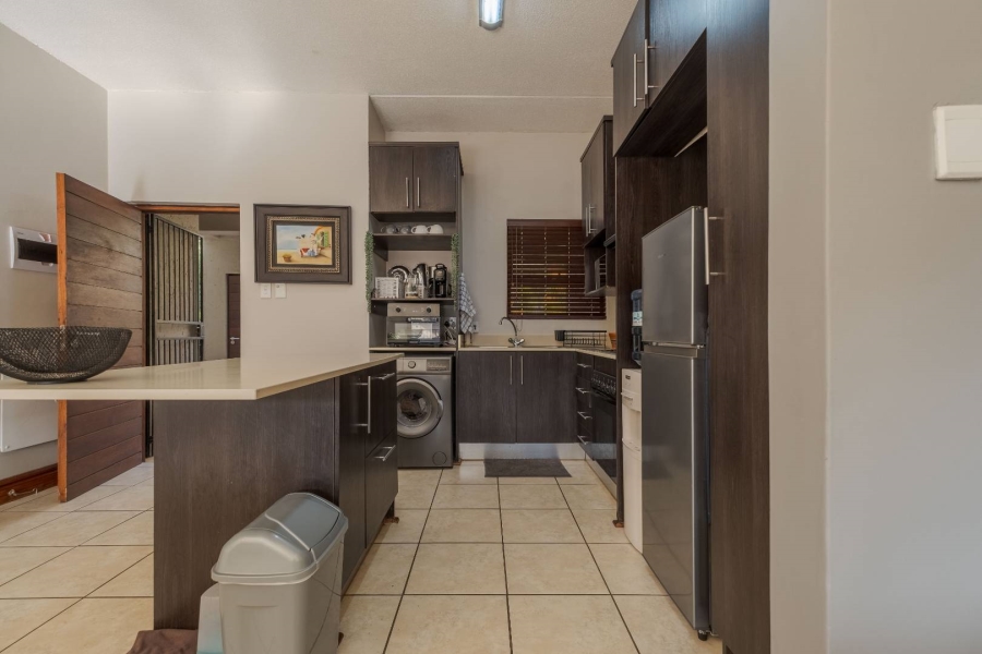 To Let 2 Bedroom Property for Rent in Pretorius Park Gauteng