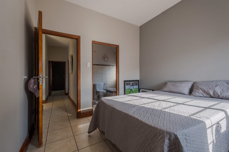 To Let 2 Bedroom Property for Rent in Pretorius Park Gauteng