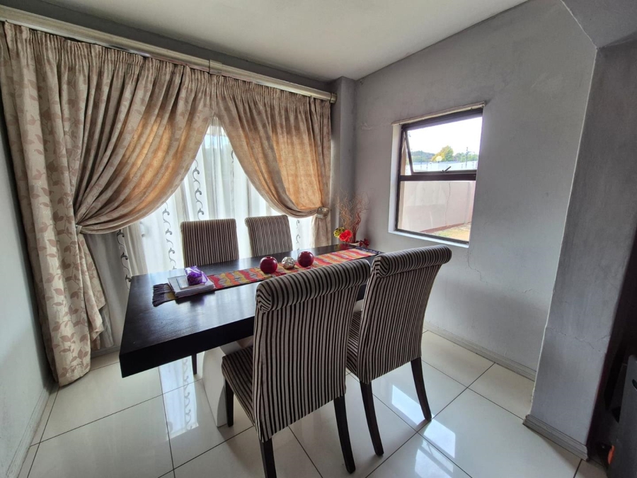 To Let 3 Bedroom Property for Rent in Mondeor Gauteng