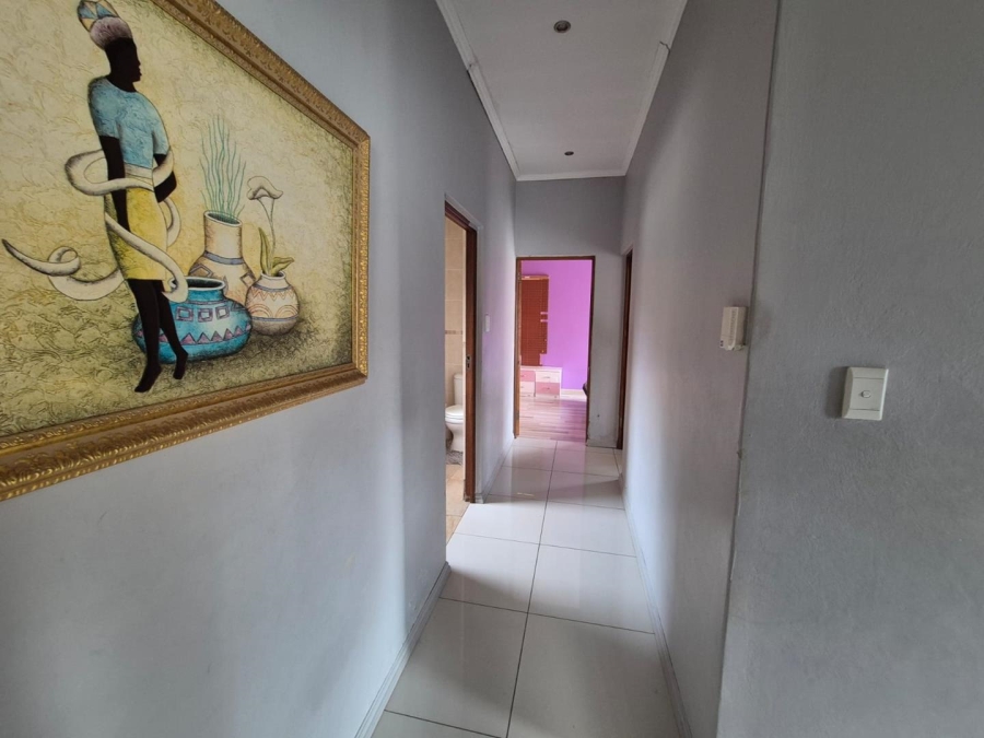 To Let 3 Bedroom Property for Rent in Mondeor Gauteng