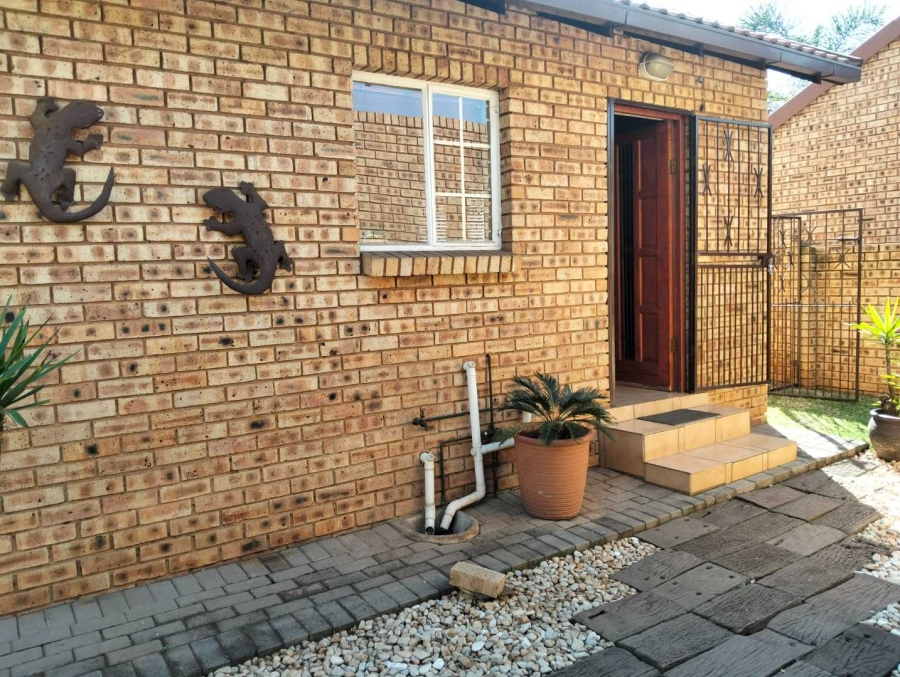 To Let 3 Bedroom Property for Rent in Union Gauteng