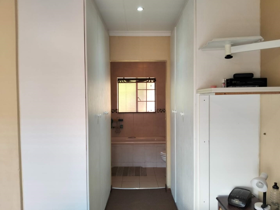 To Let 3 Bedroom Property for Rent in Union Gauteng