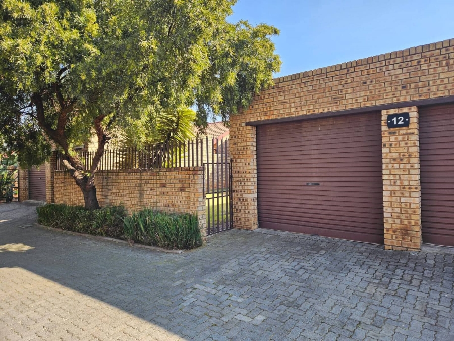 To Let 3 Bedroom Property for Rent in Union Gauteng