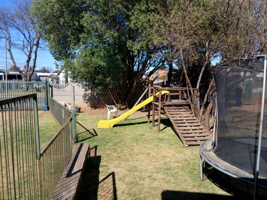 5 Bedroom Property for Sale in Van Dyk Park Gauteng
