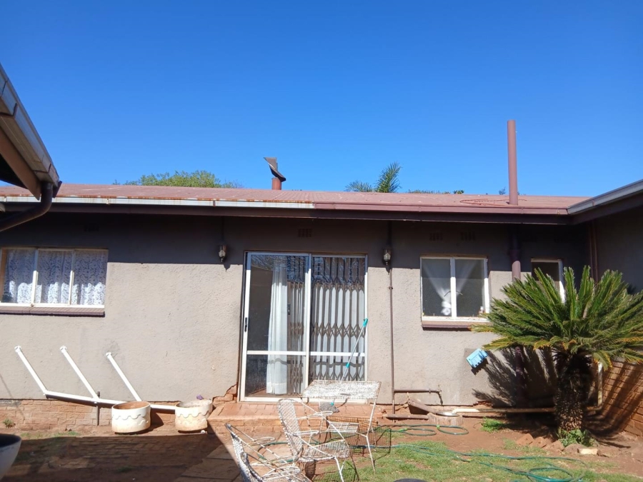 5 Bedroom Property for Sale in Van Dyk Park Gauteng