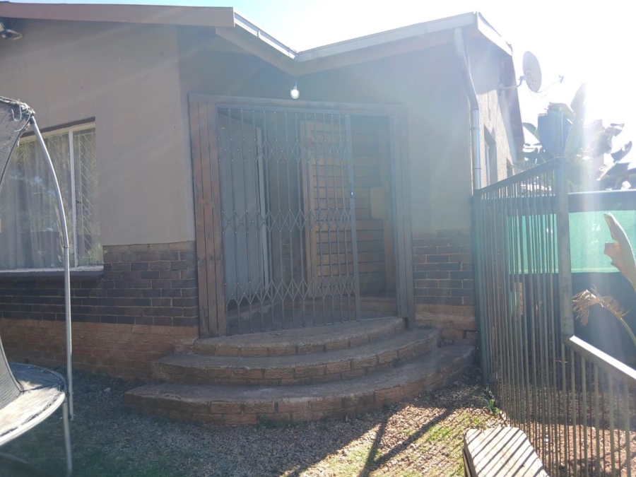 5 Bedroom Property for Sale in Van Dyk Park Gauteng