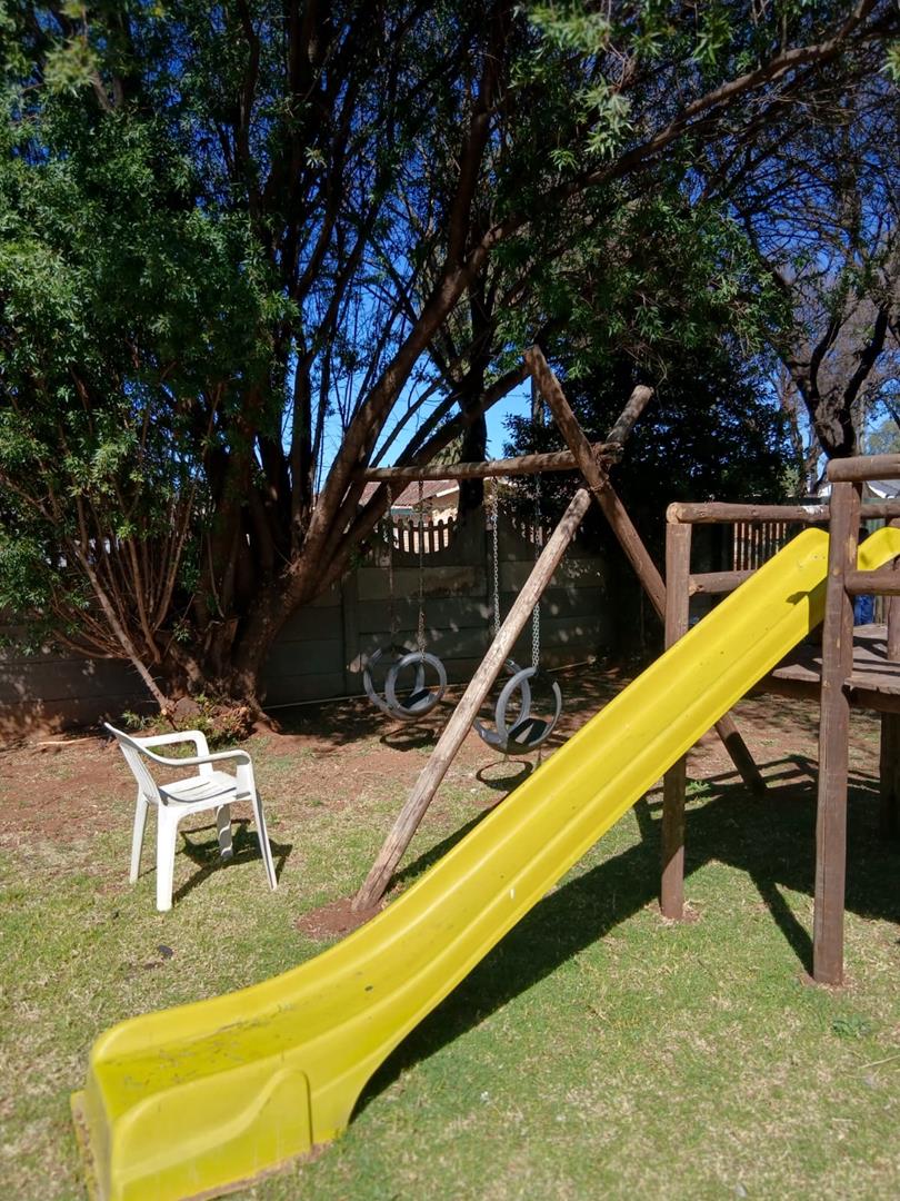 5 Bedroom Property for Sale in Van Dyk Park Gauteng
