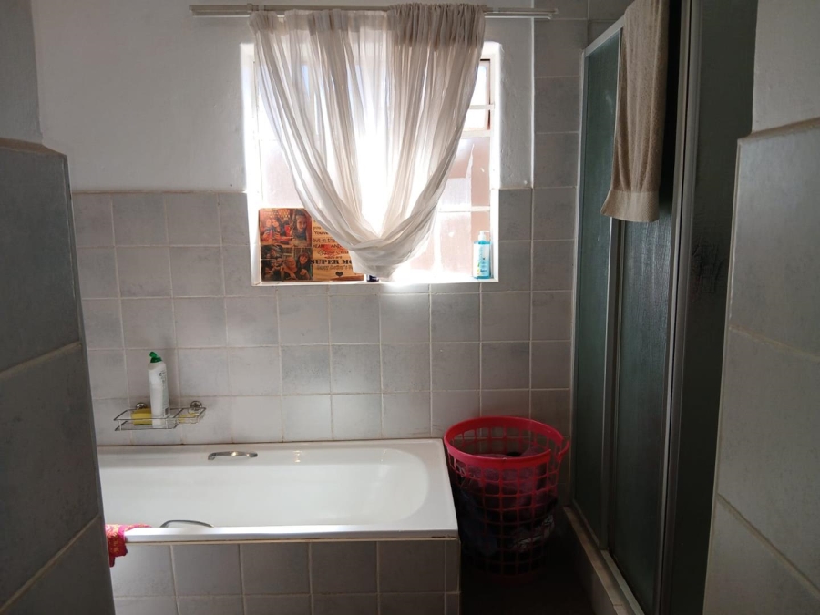 5 Bedroom Property for Sale in Van Dyk Park Gauteng