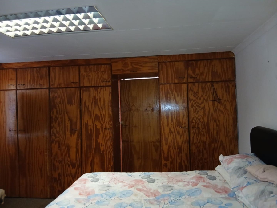 5 Bedroom Property for Sale in Van Dyk Park Gauteng