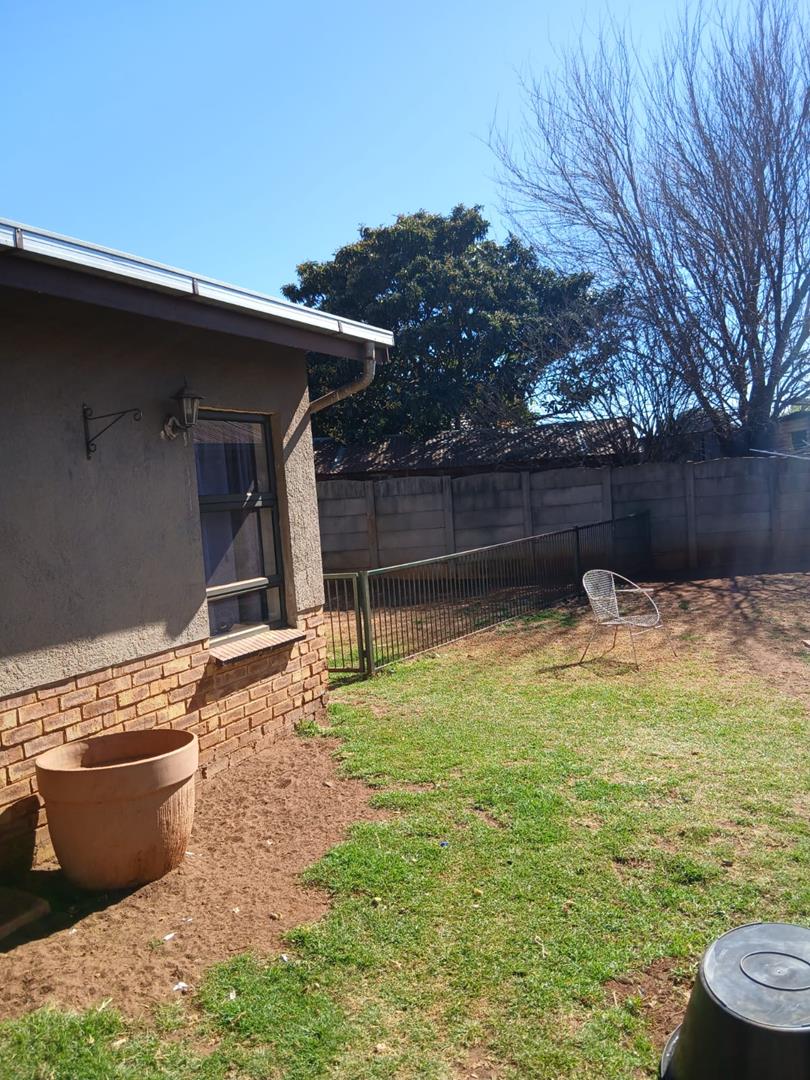 5 Bedroom Property for Sale in Van Dyk Park Gauteng