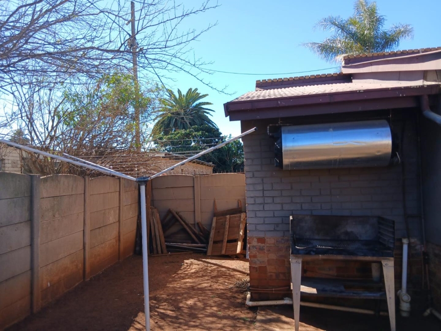 5 Bedroom Property for Sale in Van Dyk Park Gauteng