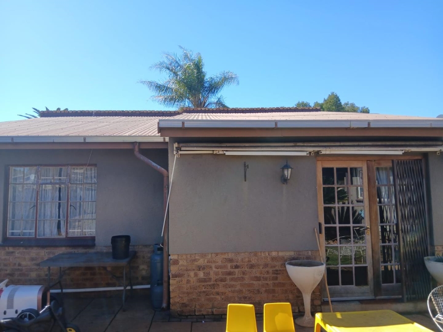 5 Bedroom Property for Sale in Van Dyk Park Gauteng