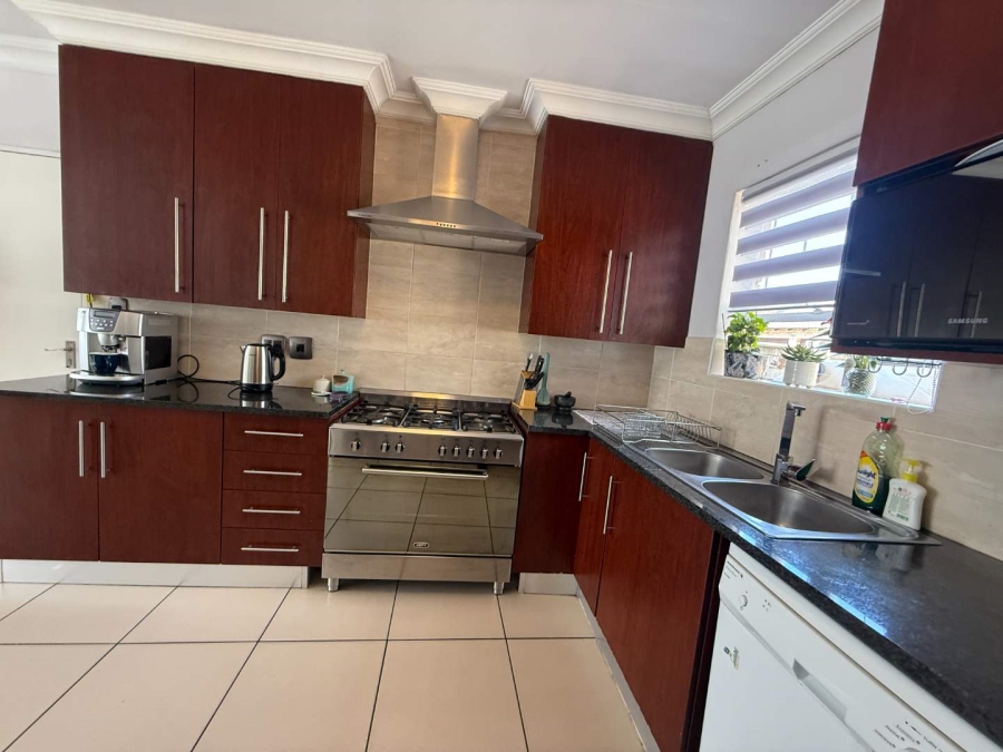 3 Bedroom Property for Sale in Radiokop Gauteng