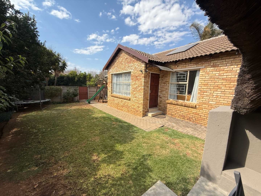 3 Bedroom Property for Sale in Radiokop Gauteng