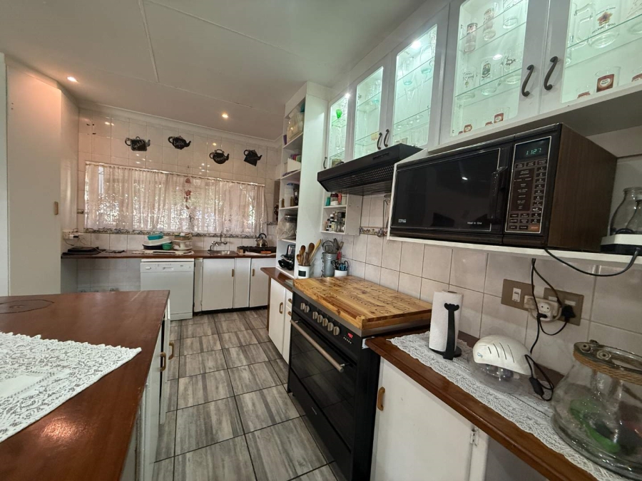 4 Bedroom Property for Sale in Florida Park Gauteng