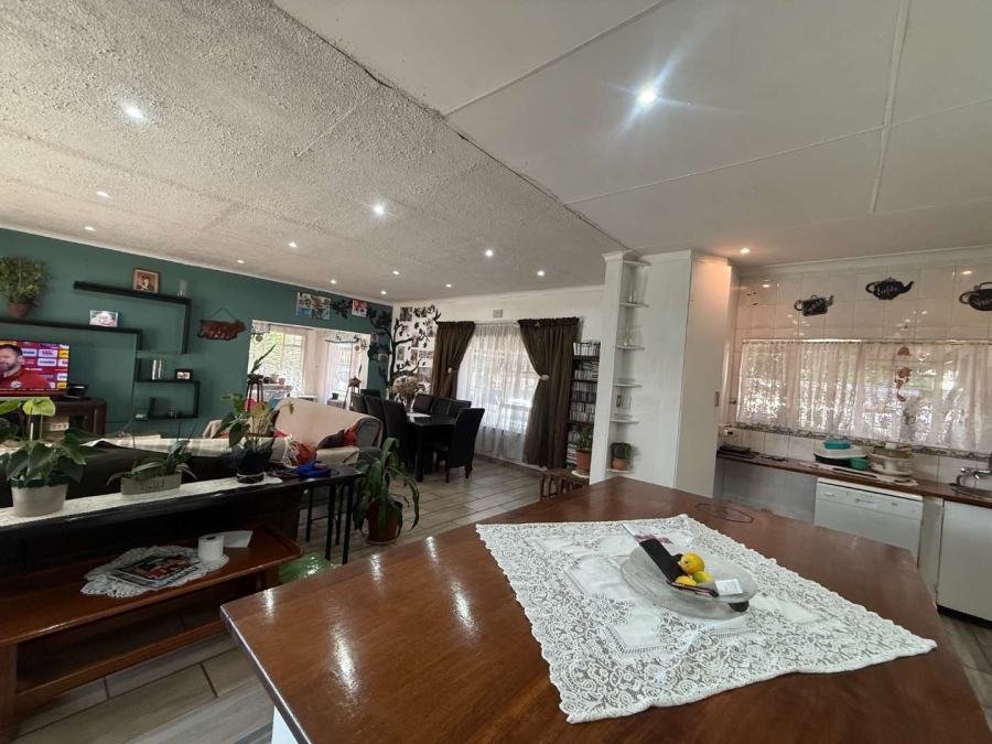 4 Bedroom Property for Sale in Florida Park Gauteng