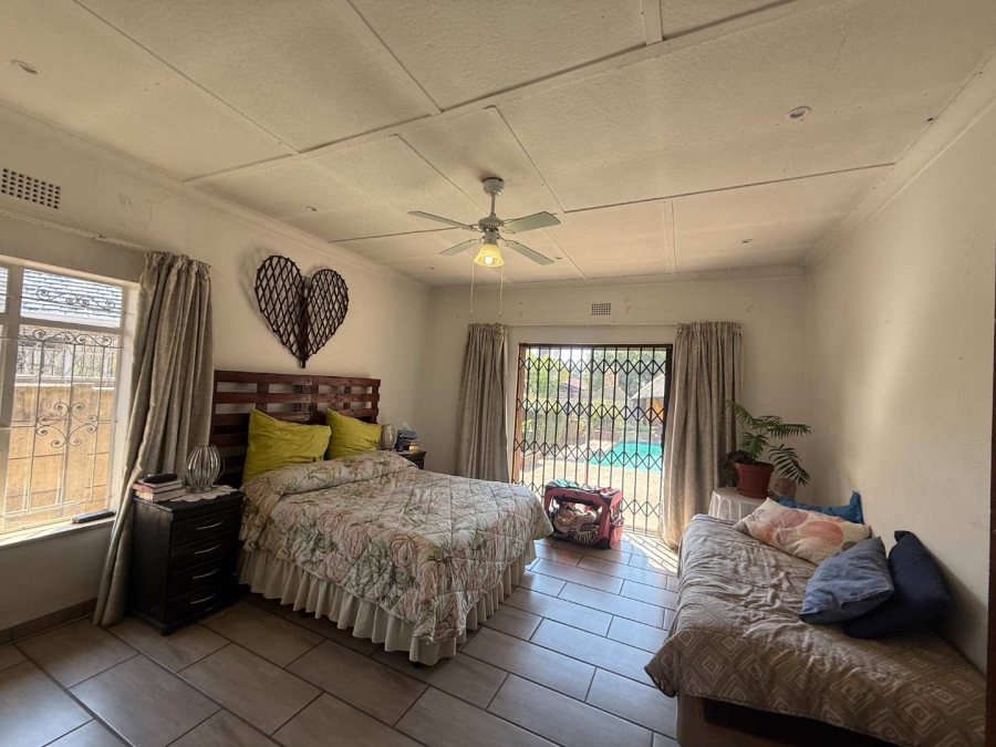 4 Bedroom Property for Sale in Florida Park Gauteng