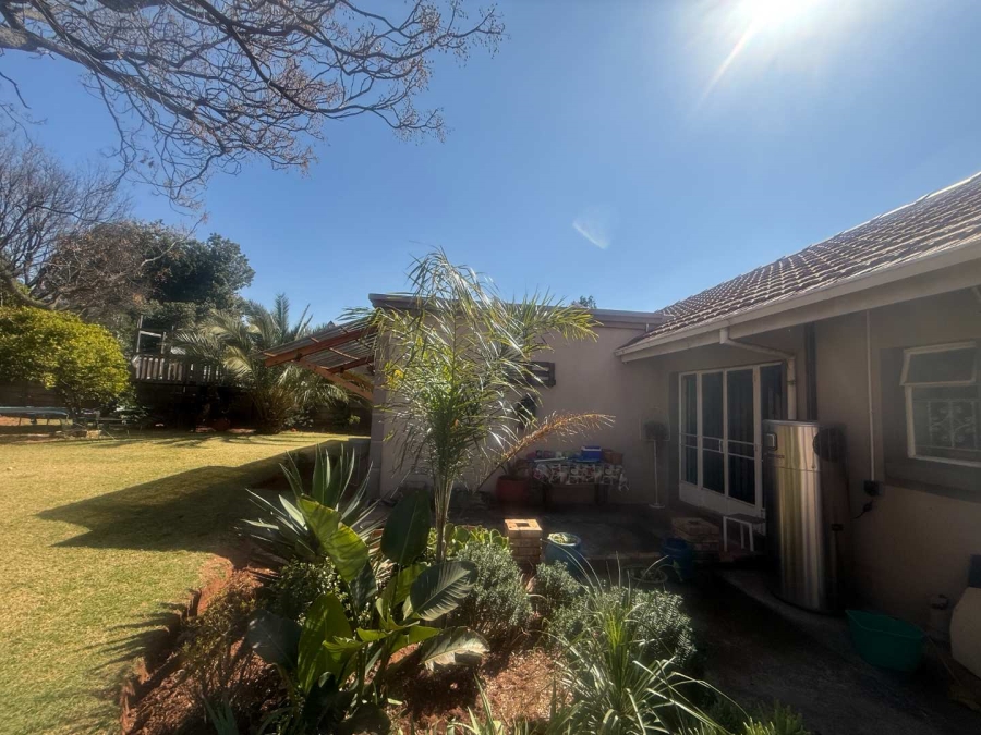 4 Bedroom Property for Sale in Florida Park Gauteng
