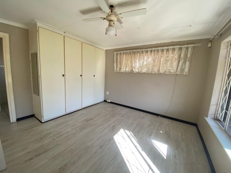 4 Bedroom Property for Sale in Florida Park Gauteng
