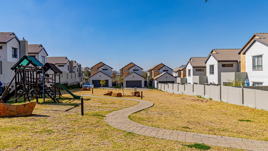4 Bedroom Property for Sale in Fourways Gauteng