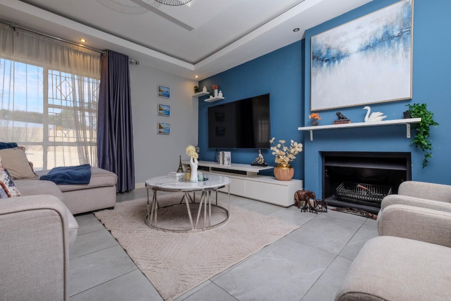 4 Bedroom Property for Sale in Buccleuch Gauteng