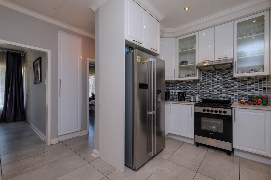 4 Bedroom Property for Sale in Buccleuch Gauteng