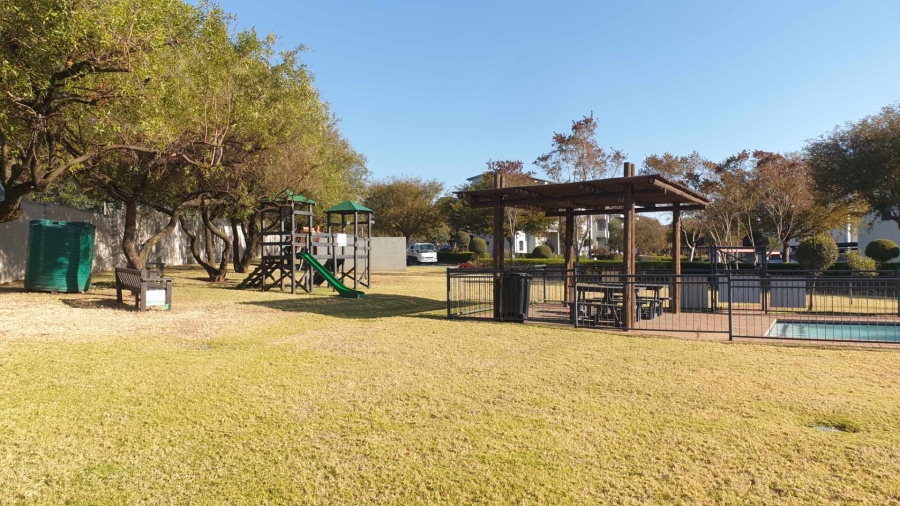1 Bedroom Property for Sale in Jackal Creek Golf Estate Gauteng