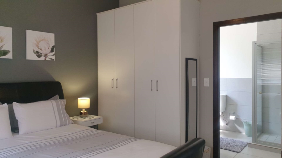 1 Bedroom Property for Sale in Jackal Creek Golf Estate Gauteng