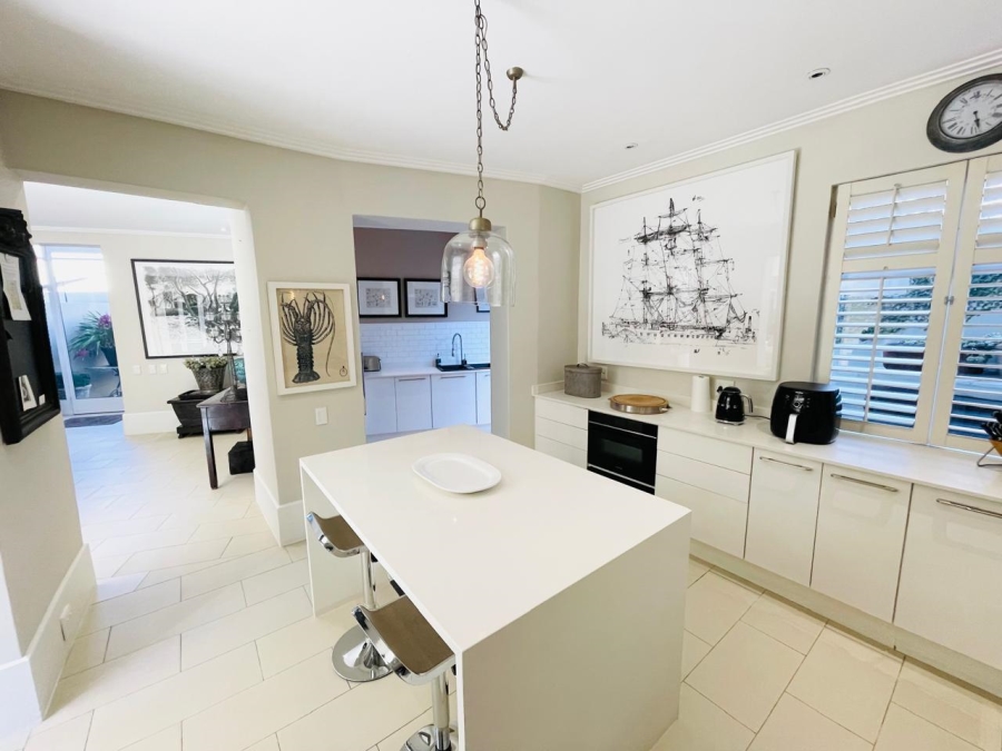To Let 3 Bedroom Property for Rent in Dunkeld West Gauteng