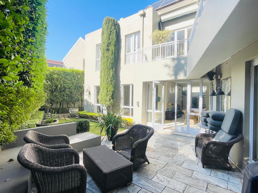 To Let 3 Bedroom Property for Rent in Dunkeld West Gauteng