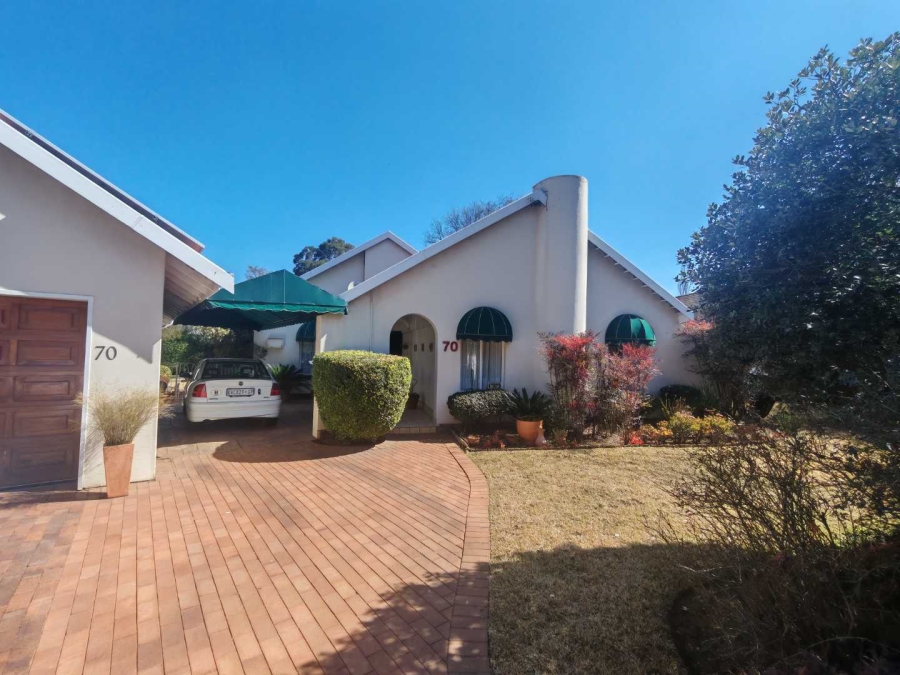 4 Bedroom Property for Sale in Doringkloof Gauteng