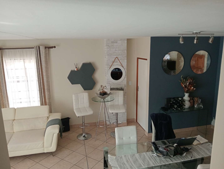 3 Bedroom Property for Sale in Hazeldean Gauteng