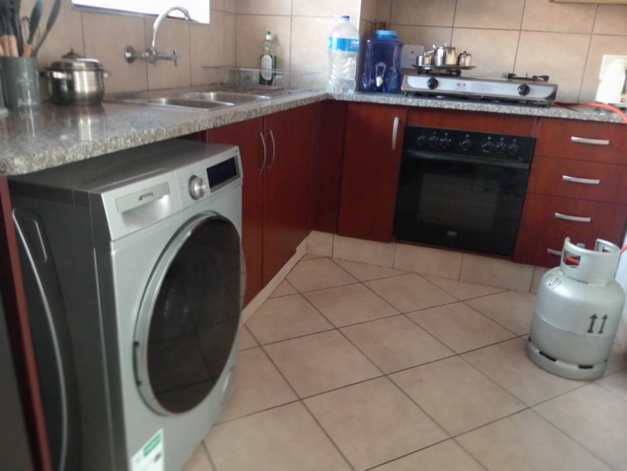 3 Bedroom Property for Sale in Hazeldean Gauteng
