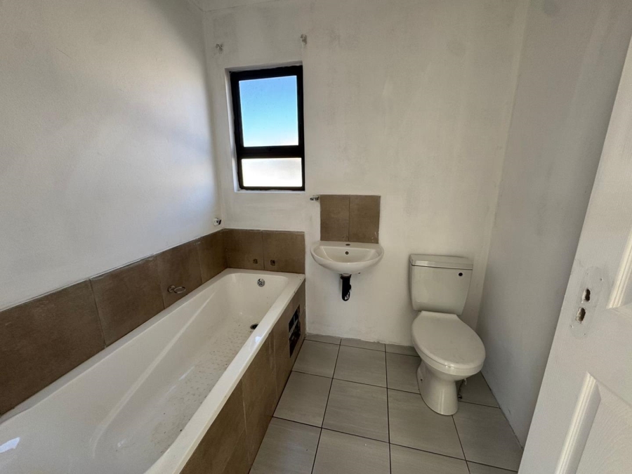 2 Bedroom Property for Sale in Toekomsrus Gauteng