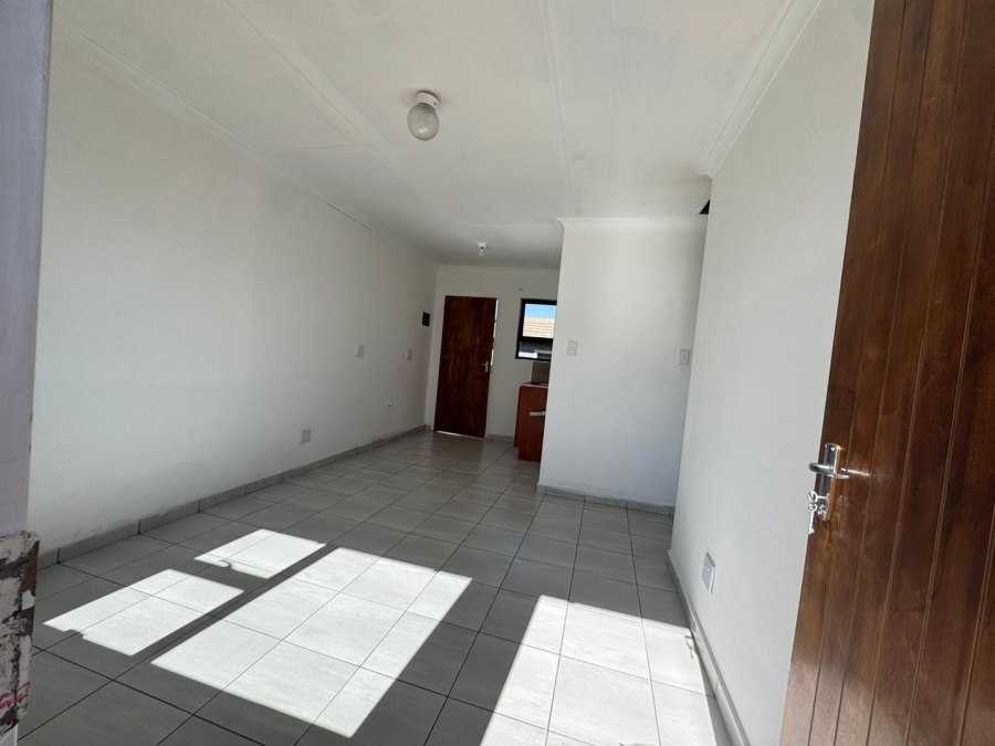 2 Bedroom Property for Sale in Toekomsrus Gauteng