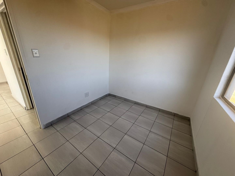 2 Bedroom Property for Sale in Toekomsrus Gauteng