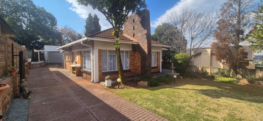3 Bedroom Property for Sale in South Crest Gauteng